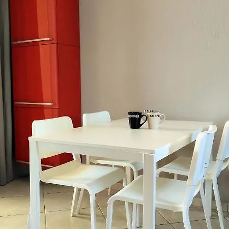Sithon - Seafront House בית נופש *