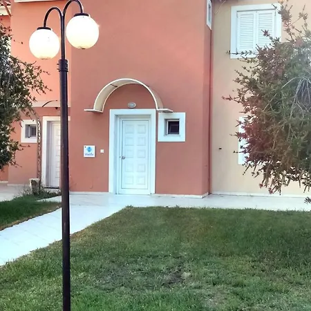 בית נופש Sithon - Seafront House *
